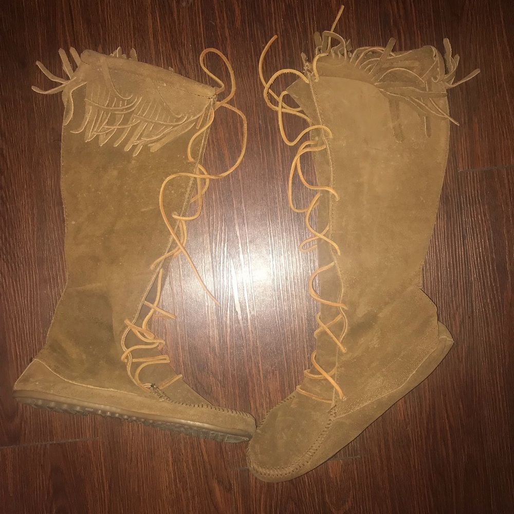 Minnetonka Fringe boots